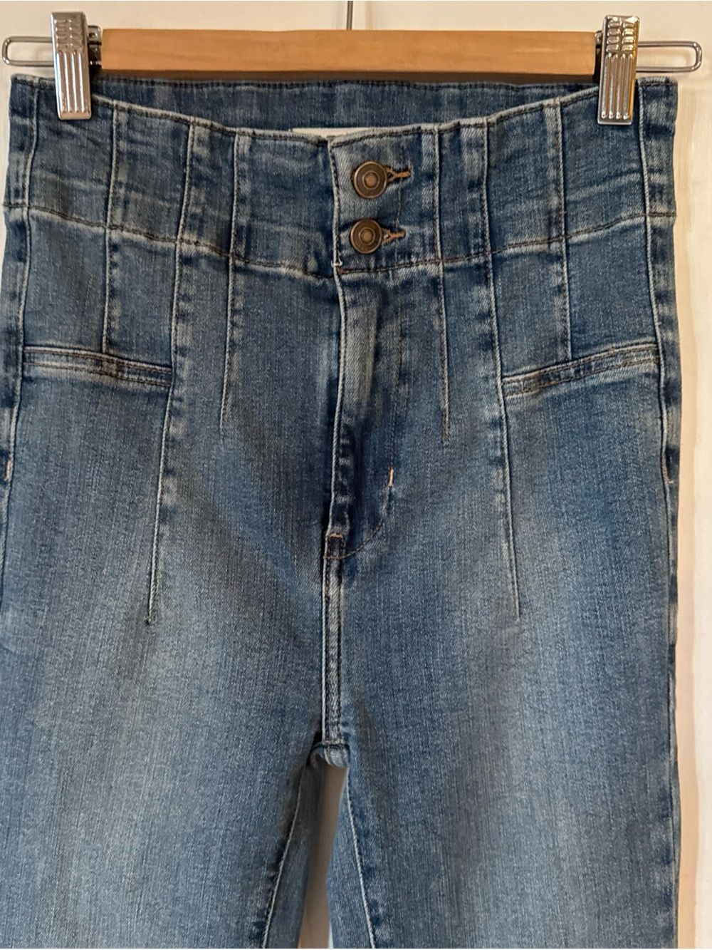 Free People We The Free High-Rise Jayde Flare Jeans in Medium Blue Wash | Sz 26 - Picture 4 of 12